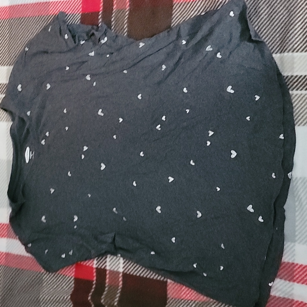 Gray T-shirt with hearts